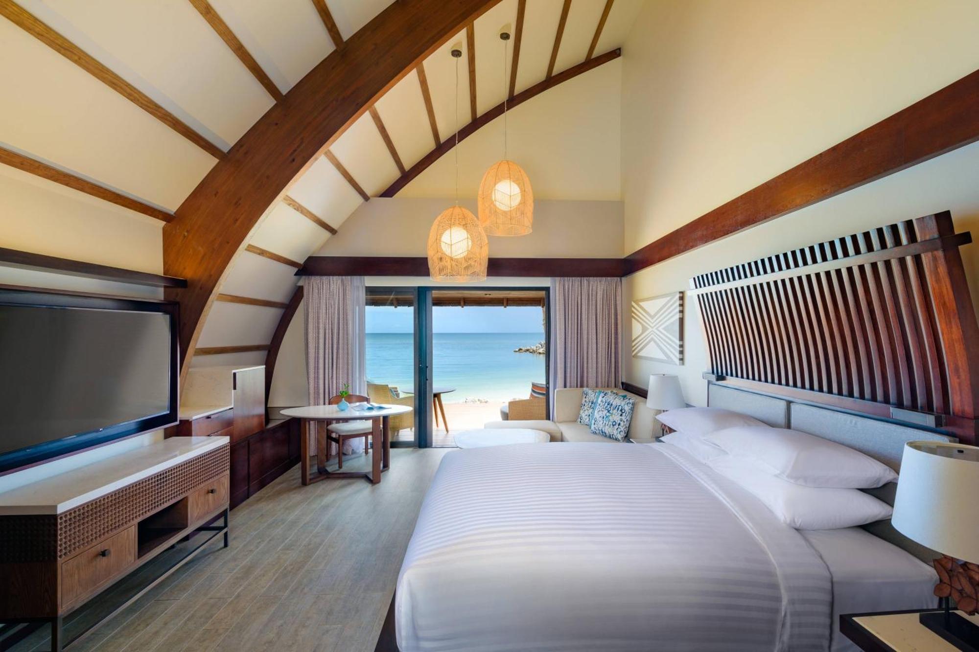 Duplex Ocean Front Bure Villa 1 King Terrace